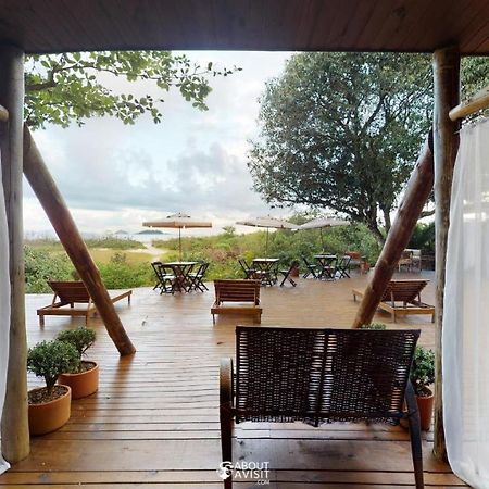 Pousada Villa Verde - Frente Para A Praia Do Farol Іля-ду-Мел Екстер'єр фото