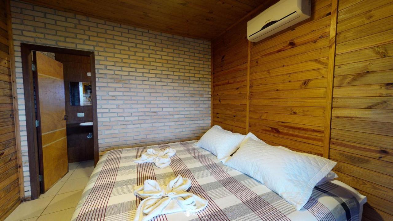 Pousada Villa Verde - Frente Para A Praia Do Farol Іля-ду-Мел Екстер'єр фото
