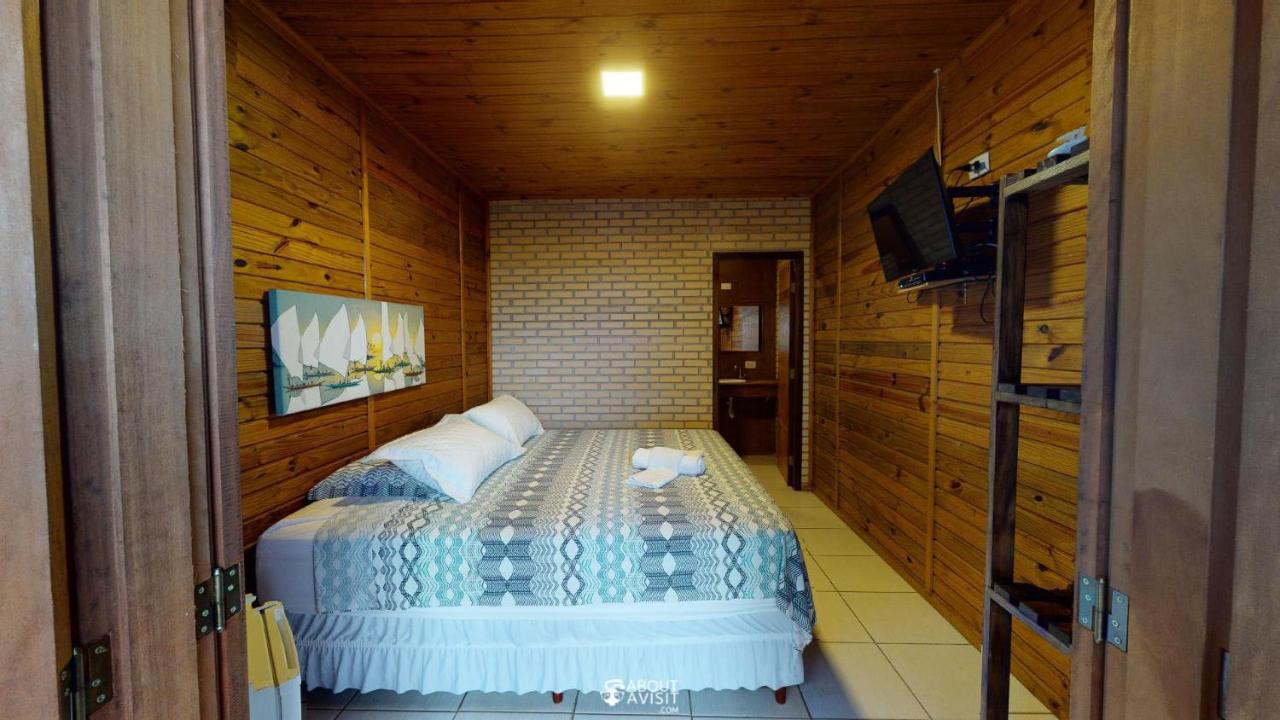 Pousada Villa Verde - Frente Para A Praia Do Farol Іля-ду-Мел Екстер'єр фото